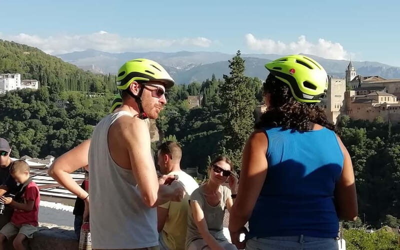 Ruta en Bicicleta Eléctrica por los Encantos del Sacromonte - An Authentic and Scenic Journey