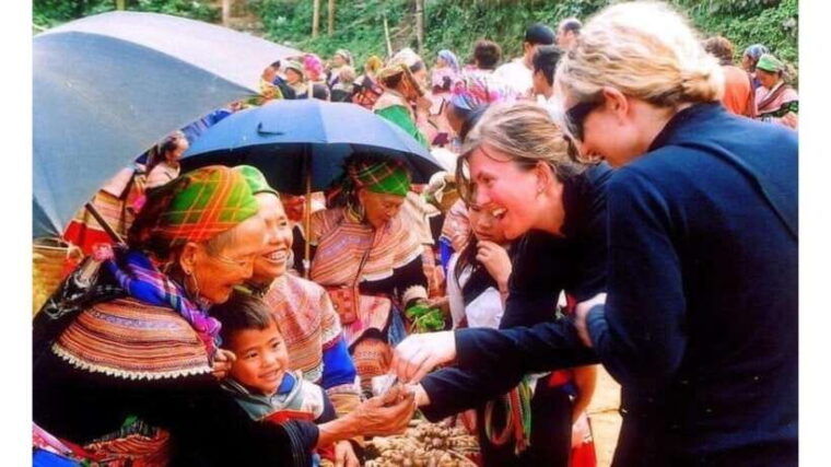sa-pa-explore-bac-ha-market-on-sunday