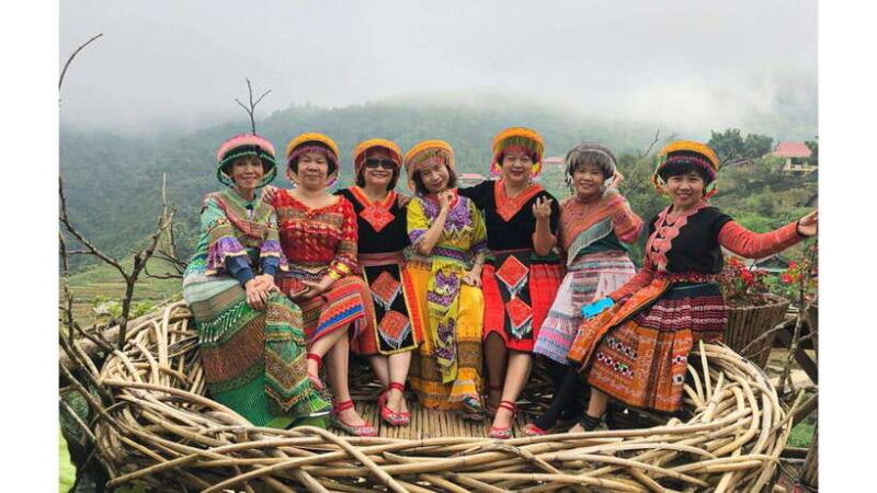 sa-pa-sunday-bac-ha-market-group-tour