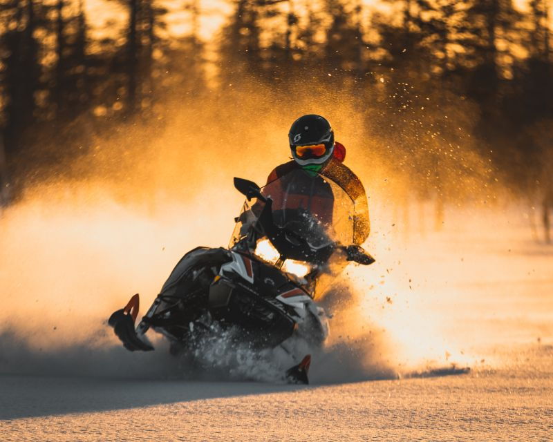 saariselka-full-day-adventure-with-snowmobiles