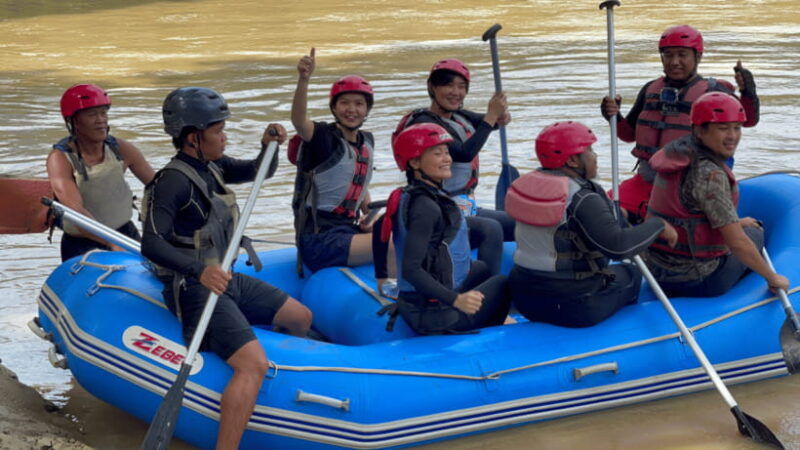 sabah-white-water-rafting-grade-3-4-at-padas-river