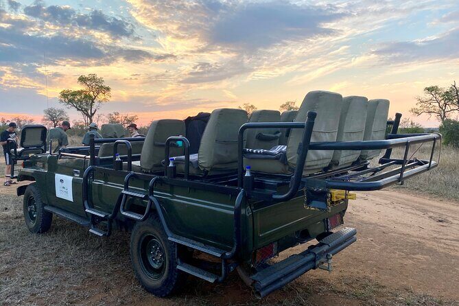 Sabie Game Reserve Sunset Safari Tour with Sundowners - Key Points