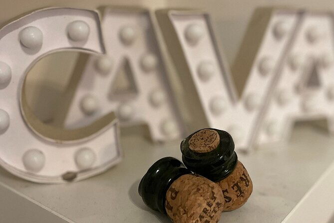 sabre-the-moment-cava-sabrage-class-in-barcelona