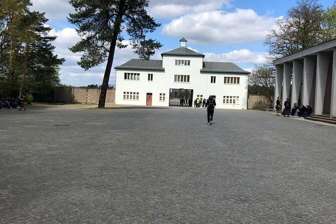 sachsenhausen-concentration-camp-by-private-vehicle