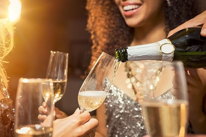 sacramento-new-years-eve-sights-and-sips-cruise