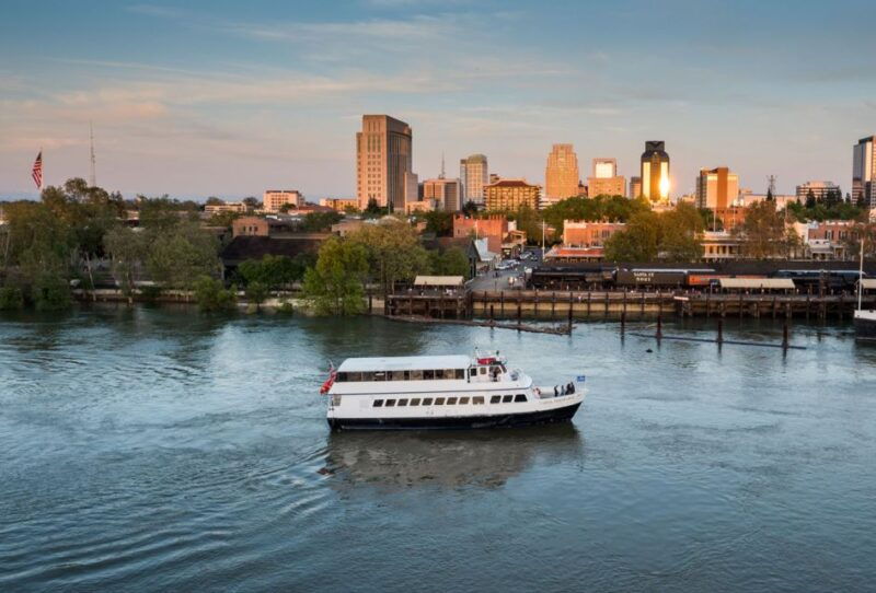 sacramento-rock-the-yacht-river-cruise