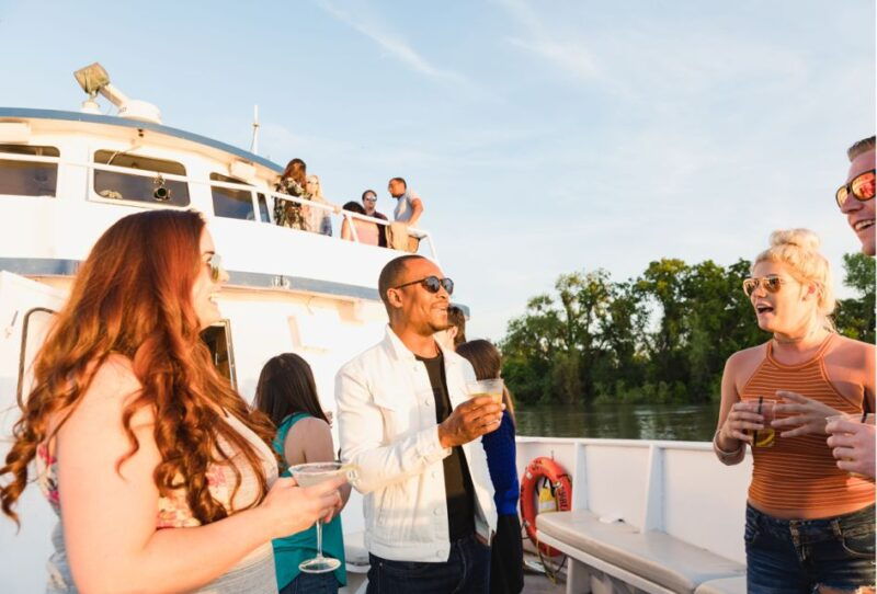 sacramento-rock-the-yacht-river-cruise