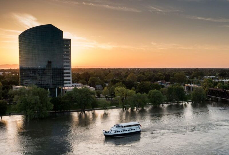 sacramento-rock-the-yacht-river-cruise
