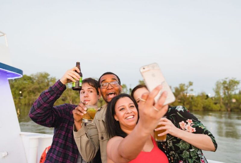 sacramento-rock-the-yacht-river-cruise