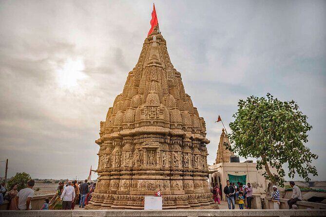 Sacred Dwarka Expedition Private Day Trip From Rajkot - An In-Depth Look at the Itinerary