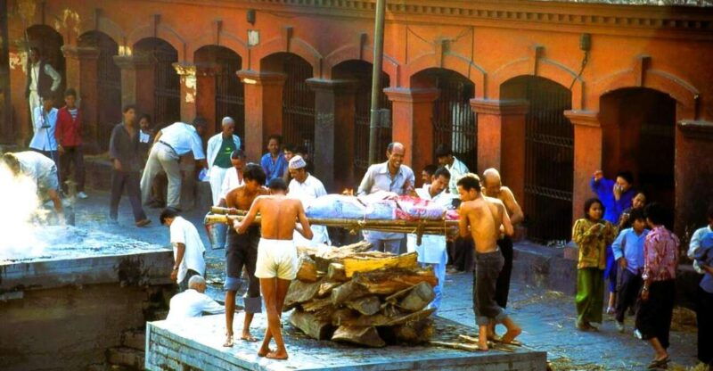 sacred-kathmandu-aarati-cremation-rites-stupa-serenity
