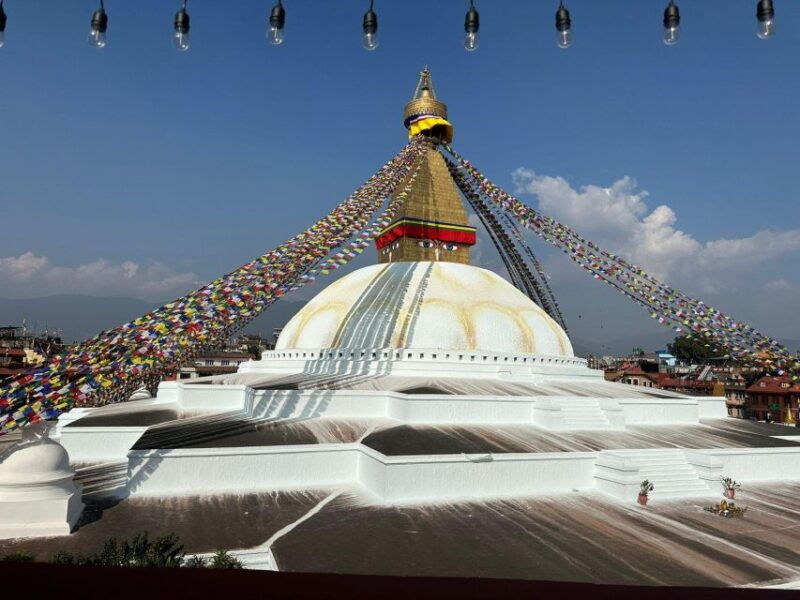 sacred-kathmandu-aarati-cremation-rites-stupa-serenity