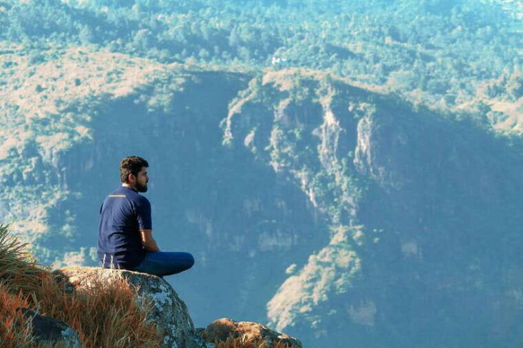 sacred-sunrise-adventure-adams-peak-day-tour