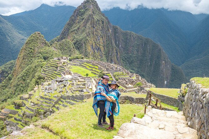 sacred-valley-and-machu-picchu-2-day-tour-from-cusco