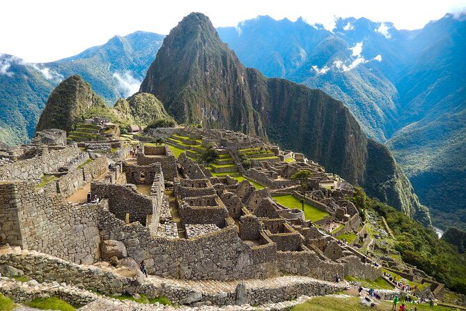 sacred-valley-and-machu-picchu-2-day-tour-from-cusco