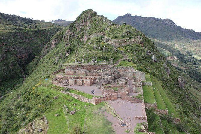 sacred-valley-and-machu-picchu-2-days-1-night
