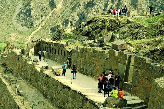 sacred-valley-and-machu-picchu-2-days