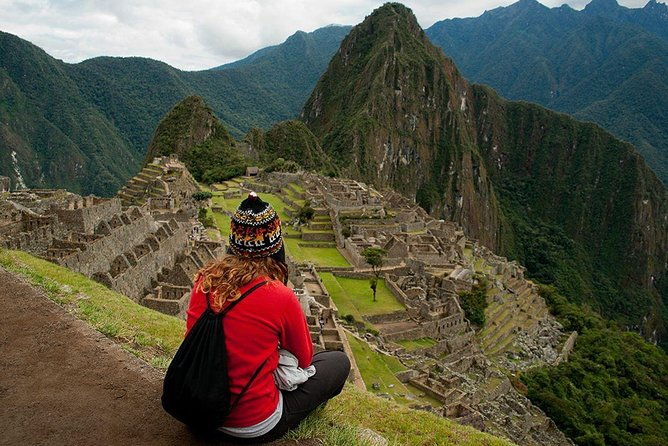 sacred-valley-and-machu-picchu-guided-tour-with-accommodation