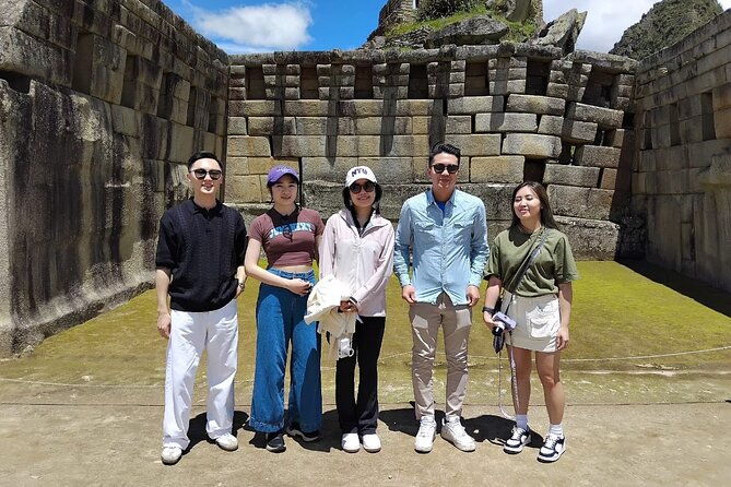 sacred-valley-and-machu-picchu-in-2-days