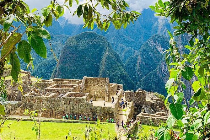 sacred-valley-and-machu-picchu-tour-in-2-days