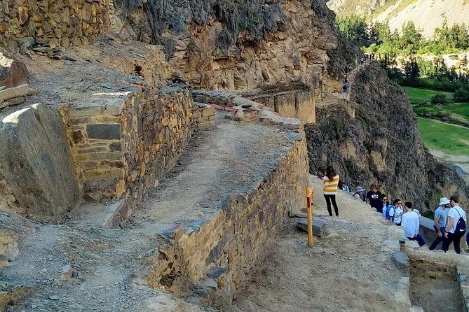 sacred-valley-and-machu-picchu-tour-in-2-days