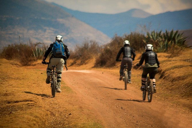 sacred-valley-biking-tour-from-cusco