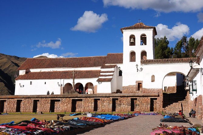 sacred-valley-chinchero-inca-town-moray-terraces-ollantaytambo-full-day