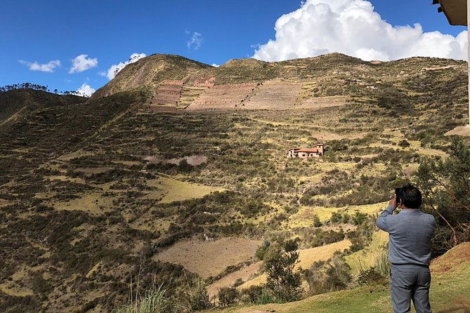 sacred-valley-chinchero-inca-town-moray-terraces-ollantaytambo-full-day