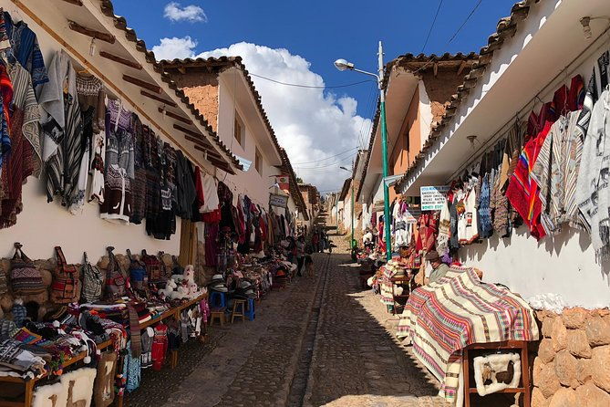 sacred-valley-chinchero-inca-town-moray-terraces-ollantaytambo-full-day