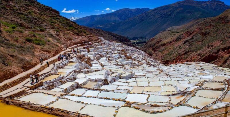 sacred-valley-complete-with-salt-mines-of-maras-and-moray
