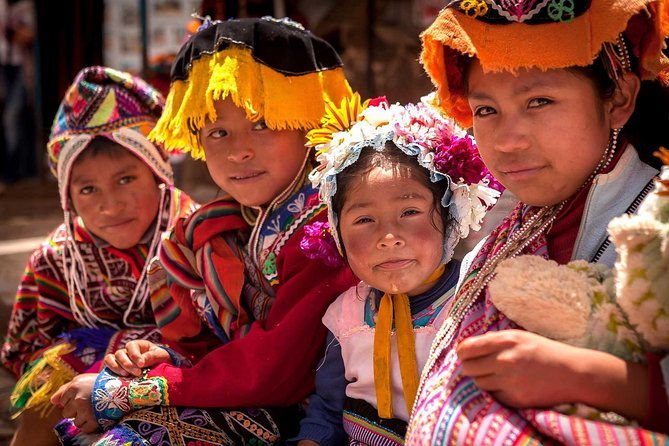 sacred-valley-plus-1-day-maras-moray-pisac-chinchero-ollantaytambo