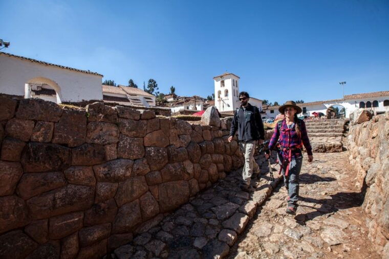 sacred-valley-private-ollantaytambo-chinchero-and-yucay