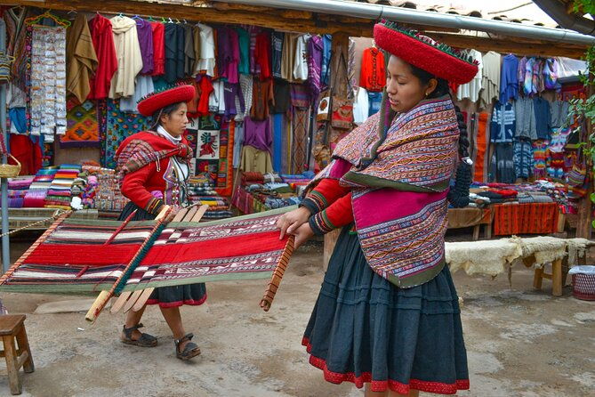 sacred-valley-tour-chinchero-maras-moray-and-ollantaytambo
