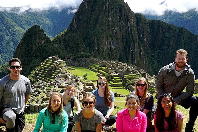 sacred-valley-tour-to-machu-picchu-and-rainbow-mountain-hike-3-day