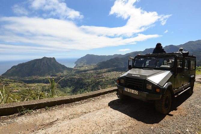 safari-4x4-pico-arieiro-santana-in-small-group-flowereast