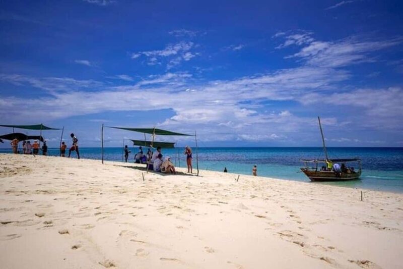 Safari blue : Day trip , snorkeling, white sand bank,seefood - Additional Information
