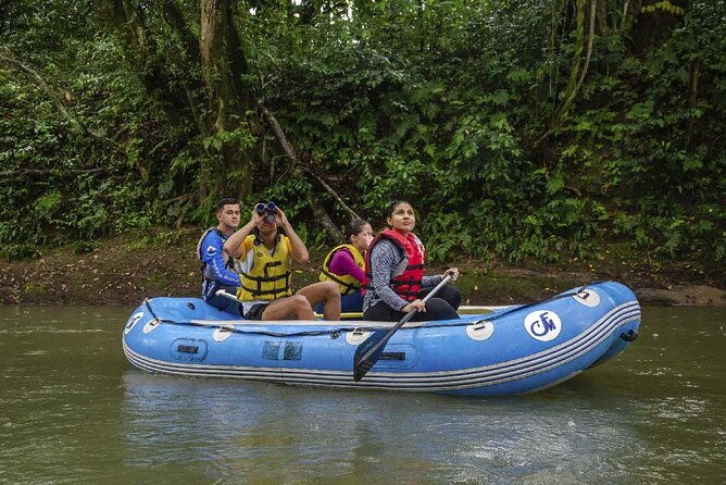 safari-float-at-penas-blancas-river