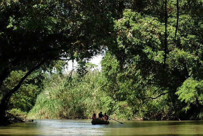 safari-float-fortuna-waterfall-and-typical-lunch