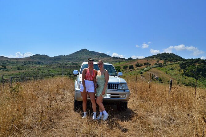 safari-jeep-wild-adventure