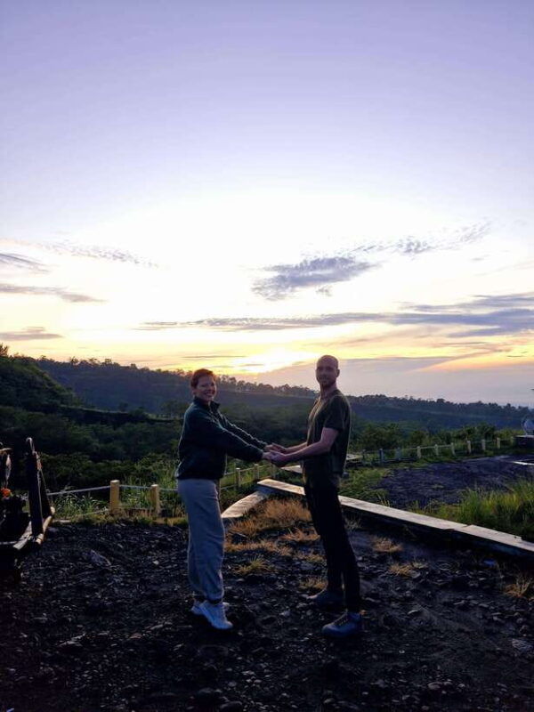 safari-merapi-jeep-sunrise-kedung-kayang-waterfall-borobudur
