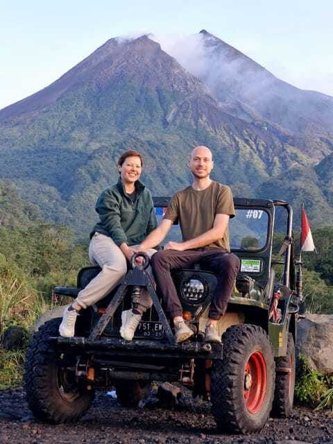 safari-merapi-jeep-sunrise-kedung-kayang-waterfall-borobudur