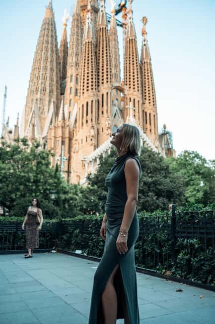 Sagrada Familia 2in1: Guided Tour + Photo/Video - Price Analysis & Value