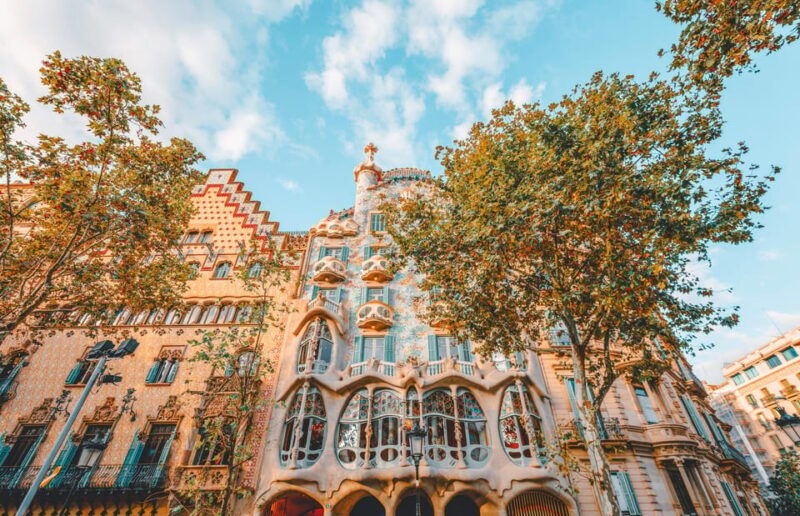 sagrada-familia-a-journey-into-gaudis-masterpiece