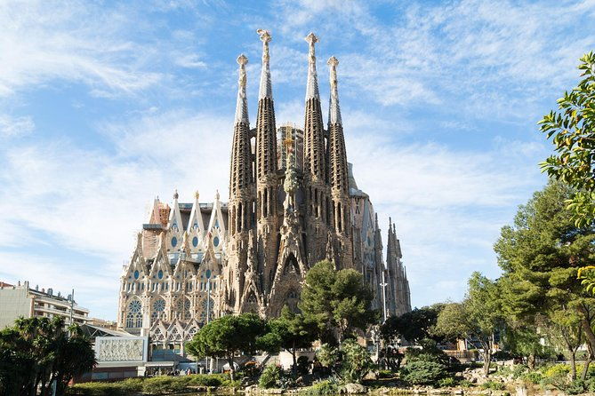 sagrada-familia-english-guided-tour-optional-tower-access