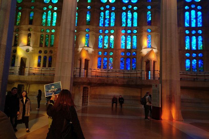 sagrada-familia-english-guided-tour-optional-tower-access