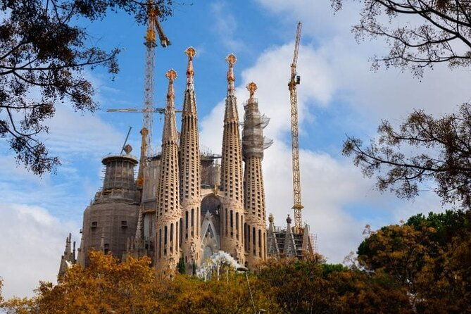 sagrada-familia-gothic-quarter-private-tour