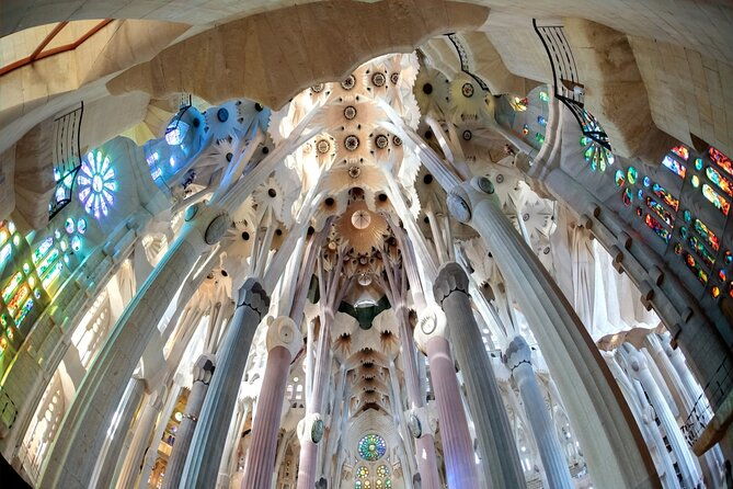 sagrada-familia-guided-tour-with-a-german-speaking-guide