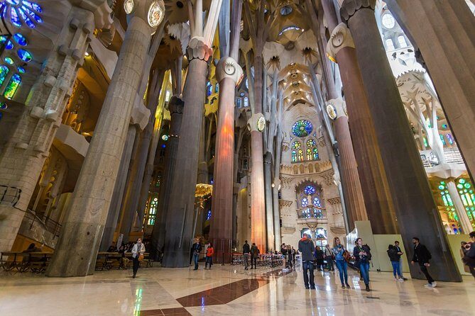 Sagrada Familia Guided Tour with Skip The Line Access - Who Will Love This Tour?