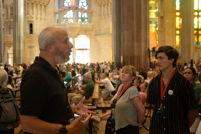sagrada-familia-guided-tour-with-skip-the-line-ticket