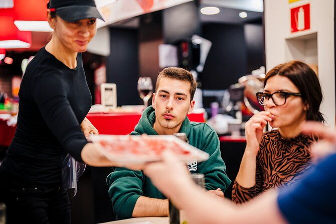 sagrada-familia-jamon-iberico-masterclass-with-wine-tasting